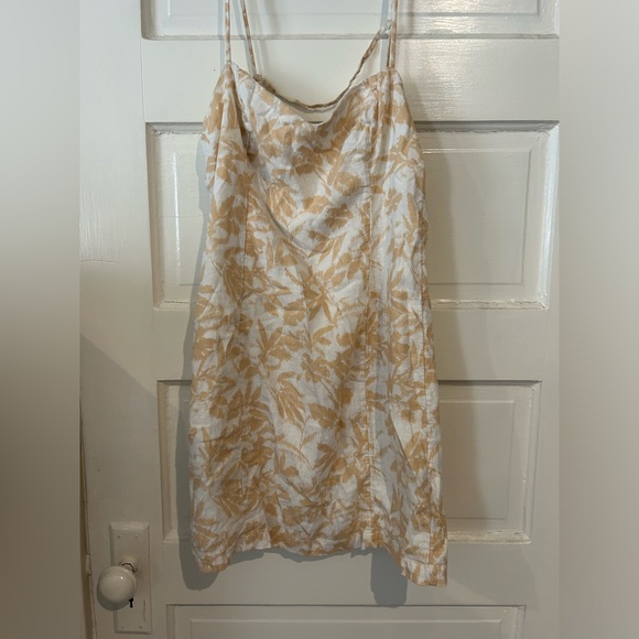 Abercrombie & Fitch Dresses & Skirts - Abercrombie & Fitch Tropical Dress